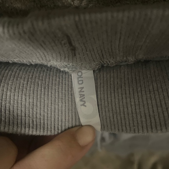 ‼️3/$33‼️ ⭐️🌹OLD NAVY KHAKI SHORTS🌹⭐️ - Picture 7 of 8